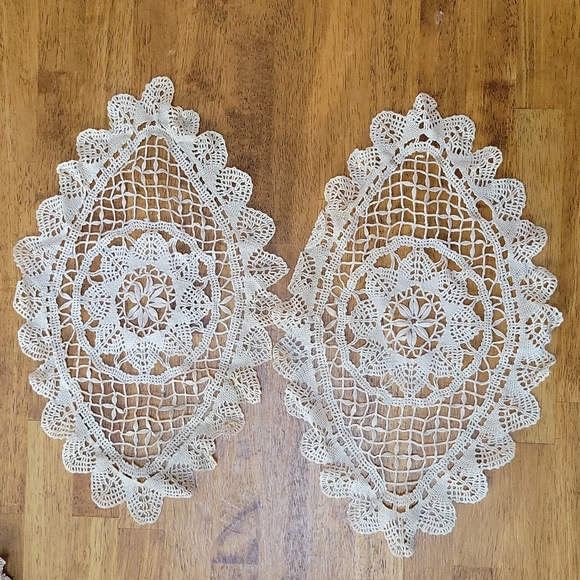 Home Made Other - Vintage Set  of Doilies